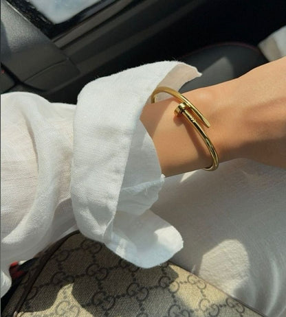 Pulsera®l Clavo Cartier ✨+ Caja de regalo 💗